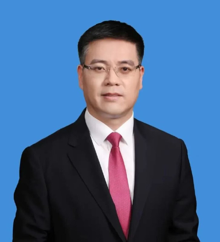 2025年10月28日，中国移动通信集团有限公司召开中层以上管理人员大会